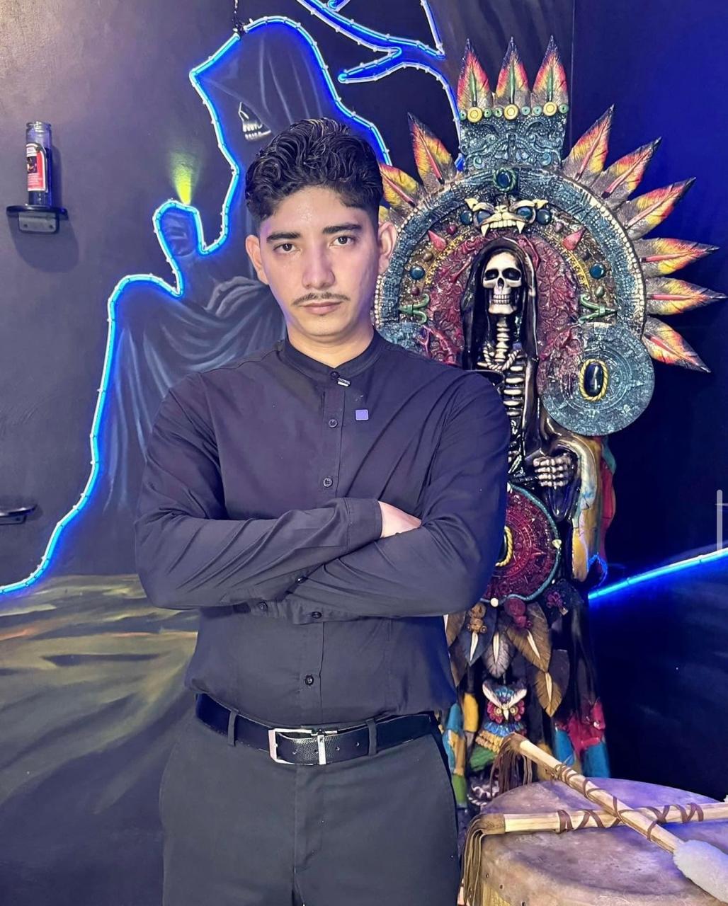 Unicornio brazo cruzado